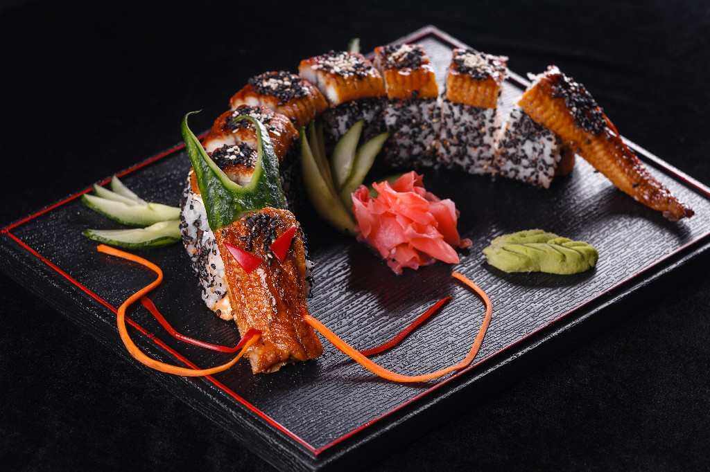 Delicious Dragon Sushi Rolls, the perfect choice for unagi lover