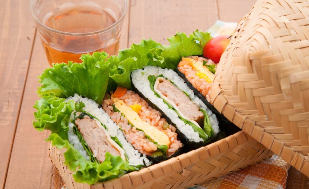 Japanese style sushi sandwich: Onigirazu